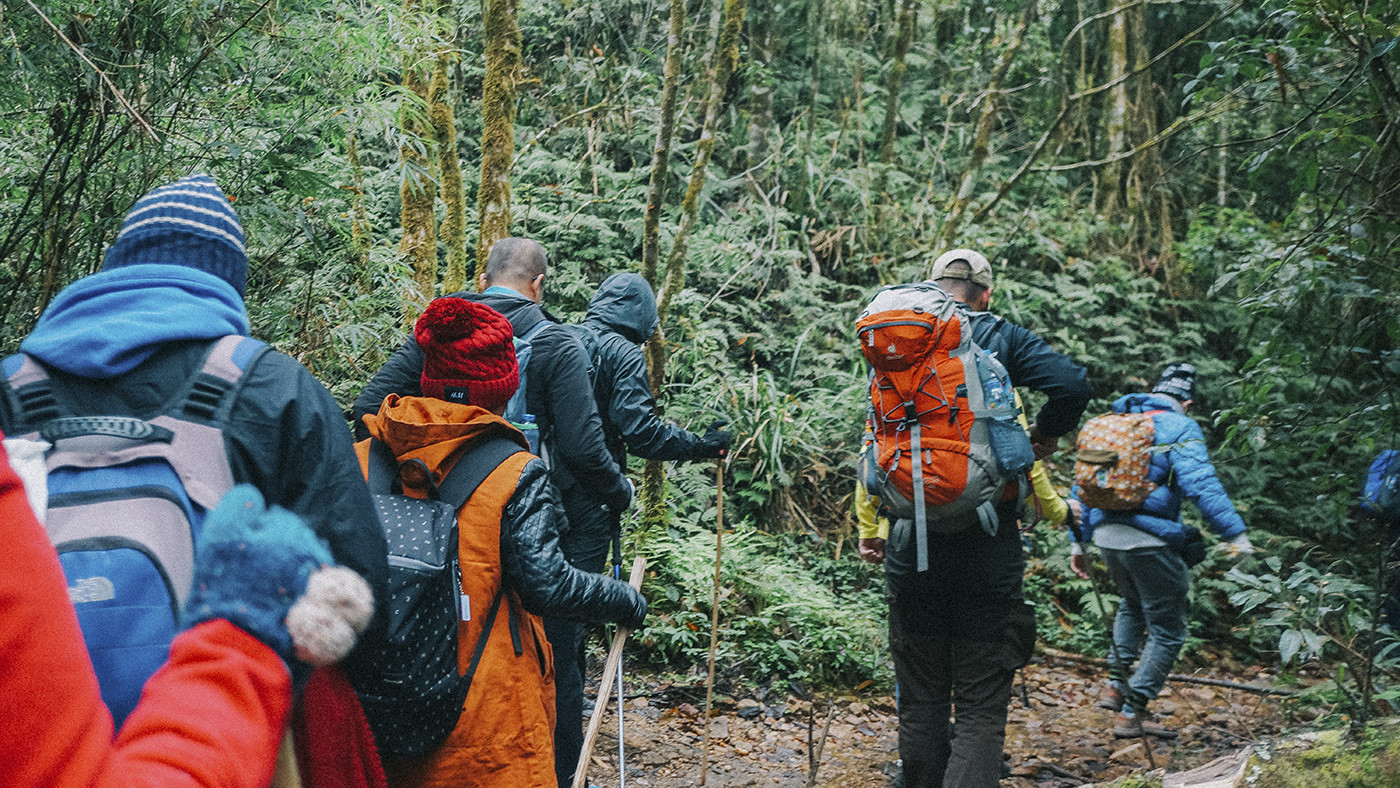 alt text: Đường Trạm Tôn lên Fansipan