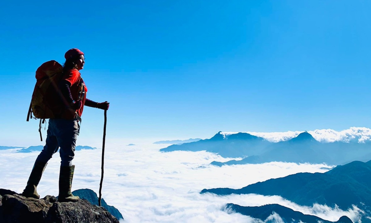 alt text: Săn mây trên đỉnh Fansipan