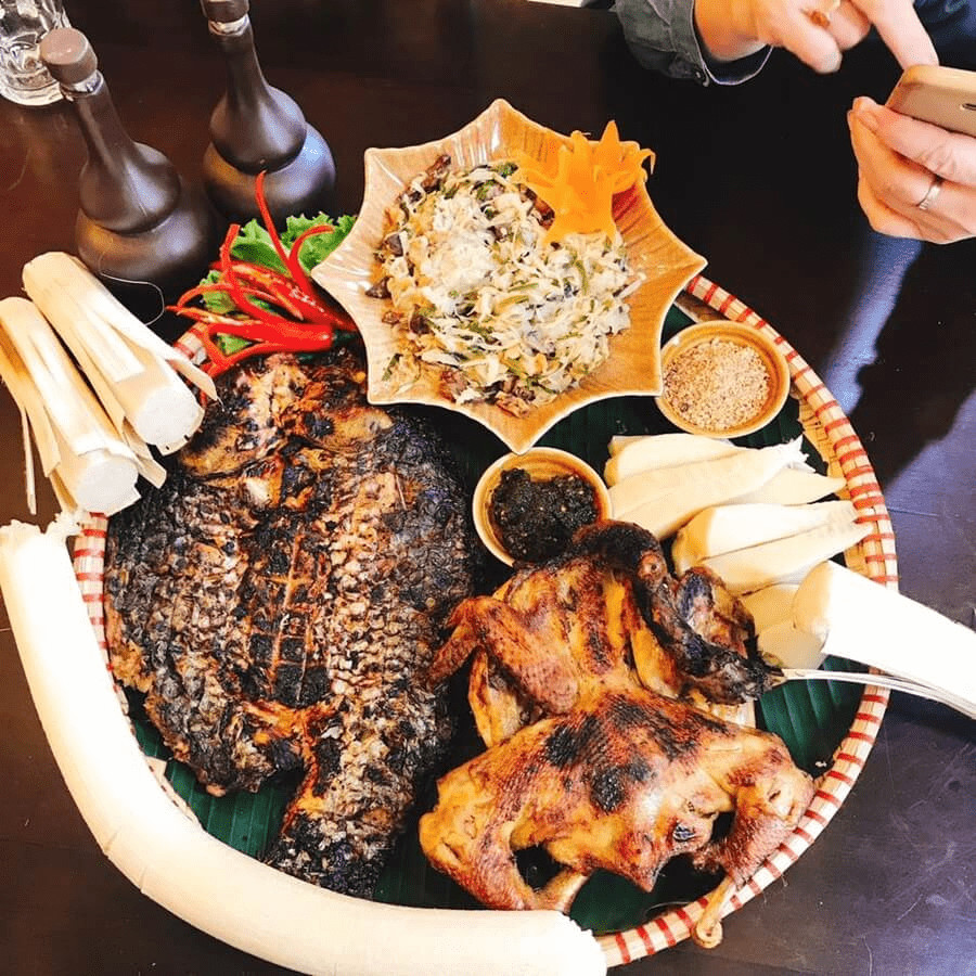 Gà đồi và cá suối nướng