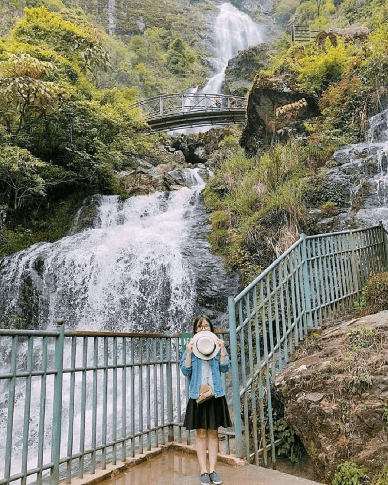 Thác Bạc Sapa tựa như bức tranh thiên nhiên sống động