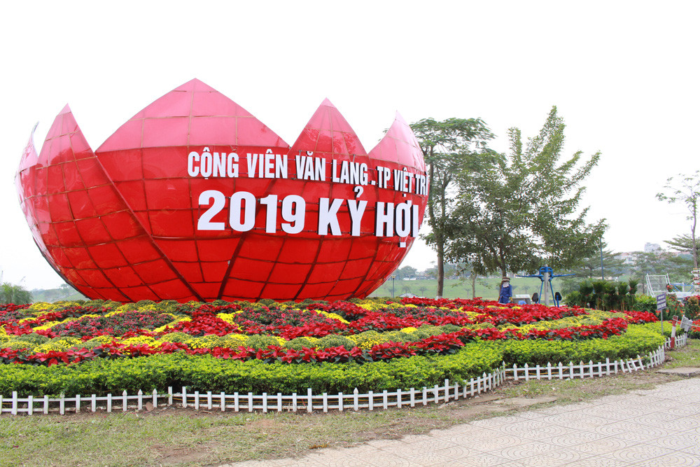 Thung lũng hoa tam giác mạch